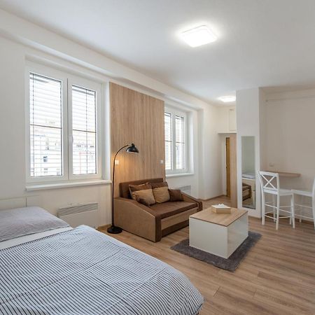 Soho Apartment Písek Esterno foto