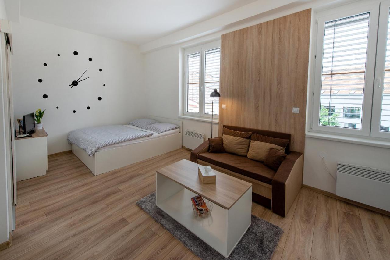 Soho Apartment Písek Esterno foto