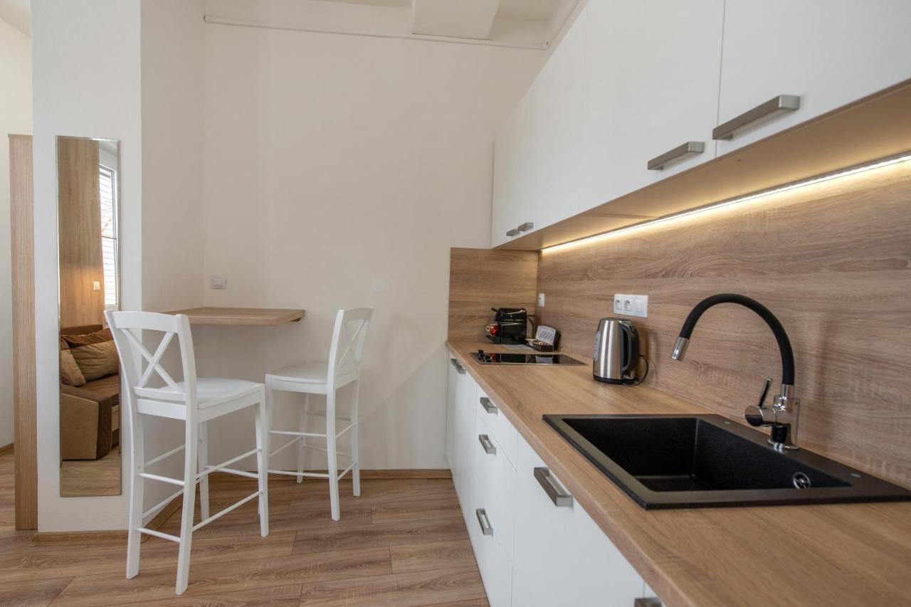 Soho Apartment Písek Esterno foto